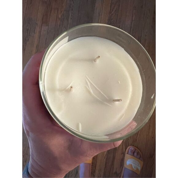 Bath & Body Works Sugared Pecan Pie 3 Wick Candle - Picture 4 of 5